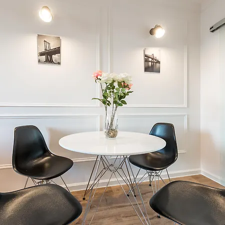 Apartment P&o Emilii Plater 3